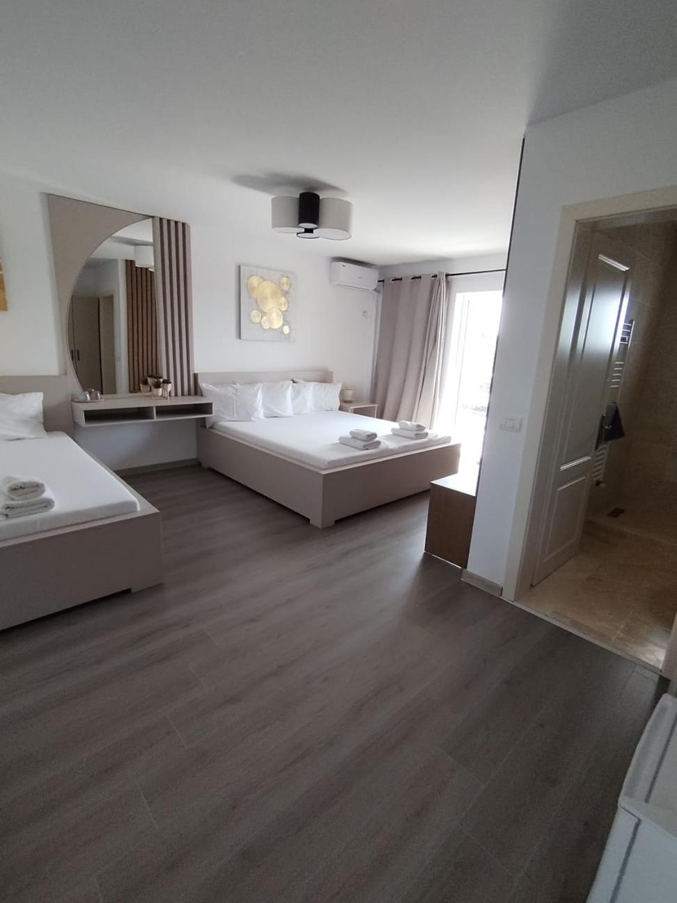 Pensiunea Prigoria Hotell Murighiol Eksteriør bilde